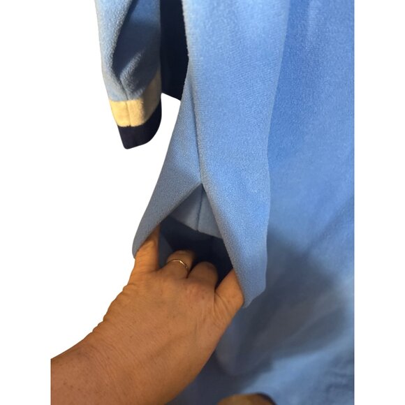 Vintage Vanity Fair Blue & Cream Robe With Front Zipper - Picture 5 of 5